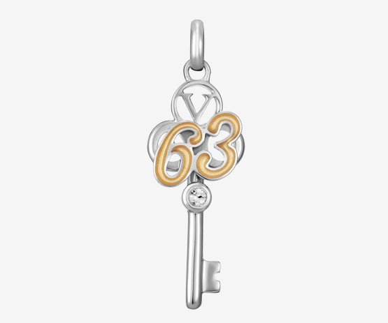 Victory Key Pendant 63-Gold